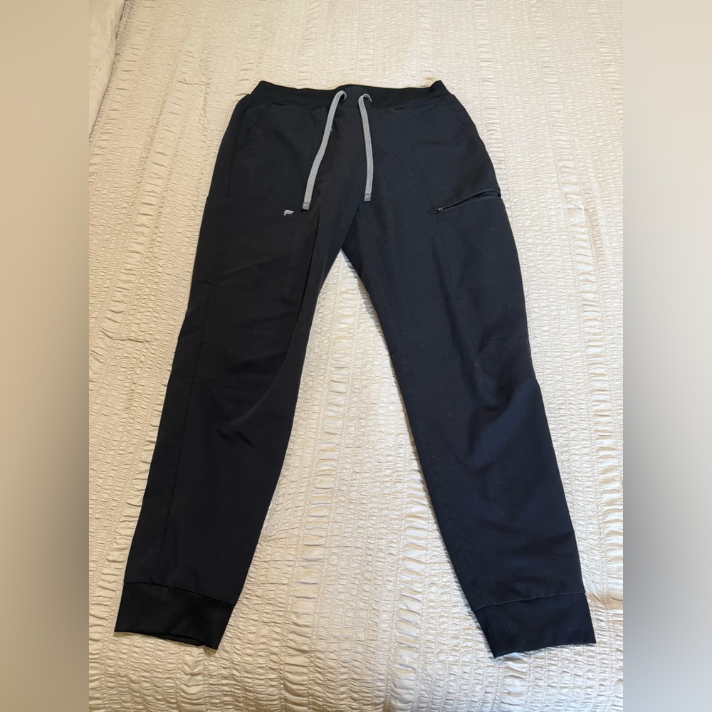 Scrub joggers